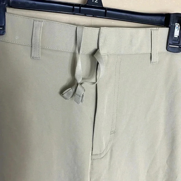 Fabletics The Only‎ Pant Tan Golf Career Performance Casual Office Casual Comfy - Picture 5 of 7